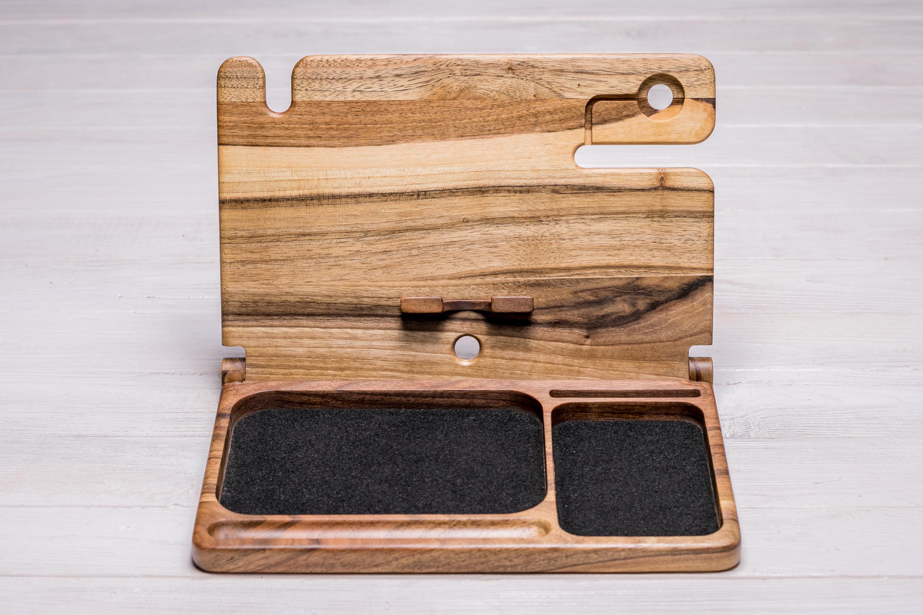 Органайзер EcoWalnut настольный деревянный для iPhone и часов Apple iBook iWatch (EW-39.2)