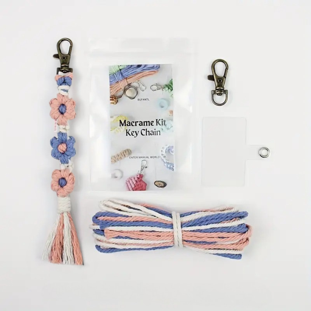 Набор макраме для рукоделия для ручной вязки плетеного брелока Цветы для ключей трехцветный 20х2,2 см Розовый/Синий/Белый