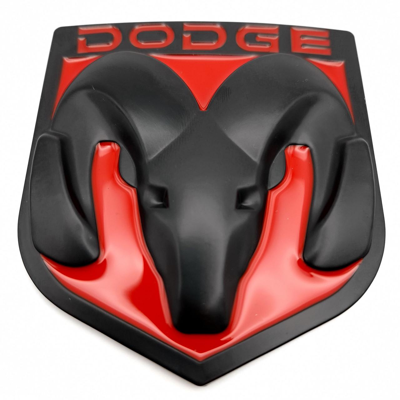 Эмблема Dodge металл 8,7х7,8 см Черный матовый/Красный глянцевый (2848967568)