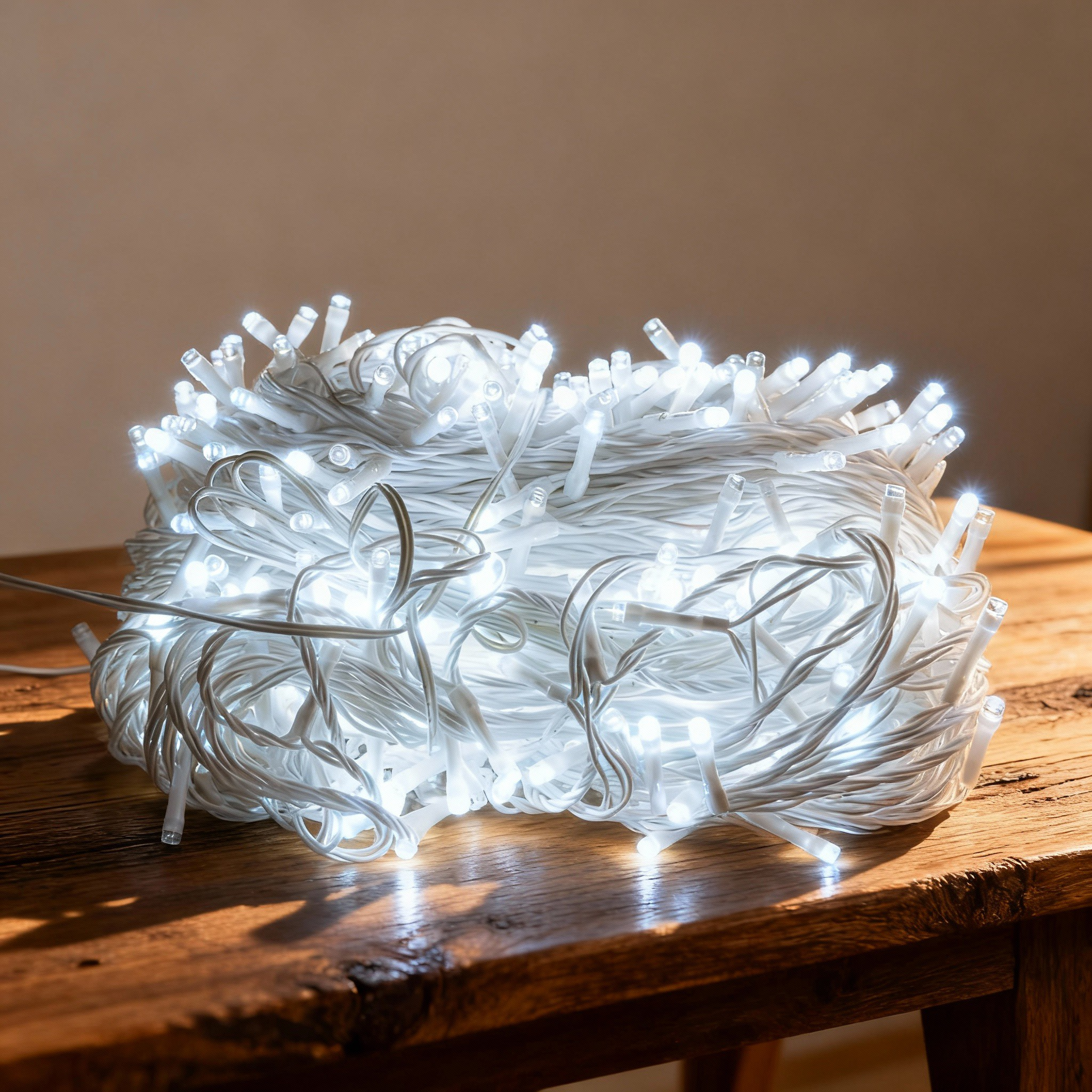 Гірлянда мережева новорічна нитка вулична Різдвяна фея 50 м 500 LED діодів IP 65 Білий провід Біле світло (CF500L50MWW) - фото 6 Гірлянда мережева новорічна нитка вулична Різдвяна фея 50 м 500 LED діодів IP 65 Білий провід Біле світло (CF500L50MWW) - фото 6