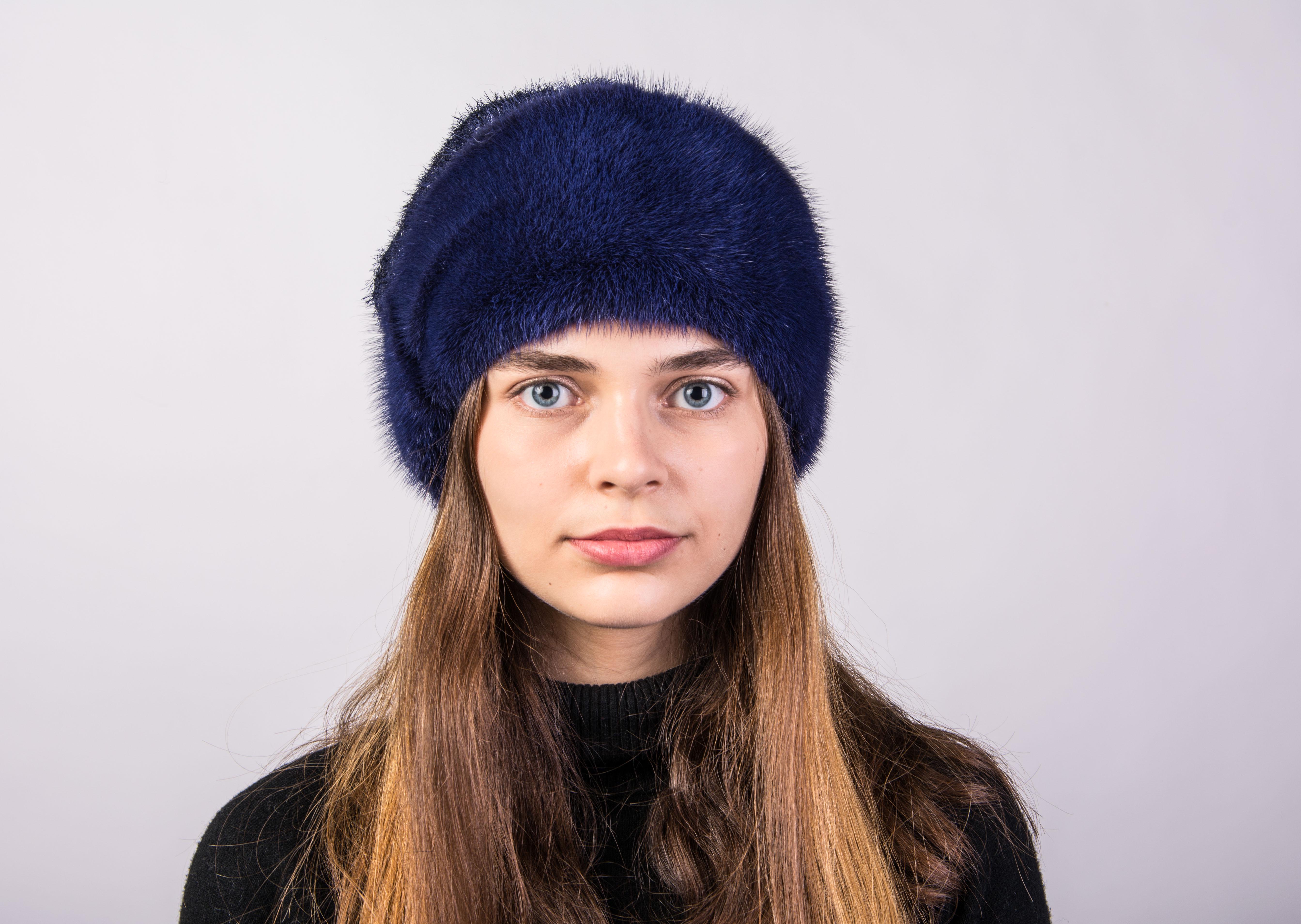 Женская зимняя шапка Меховой стиль Боярка с натуральной цельной норкой M-L Ярко-синий (134/D)