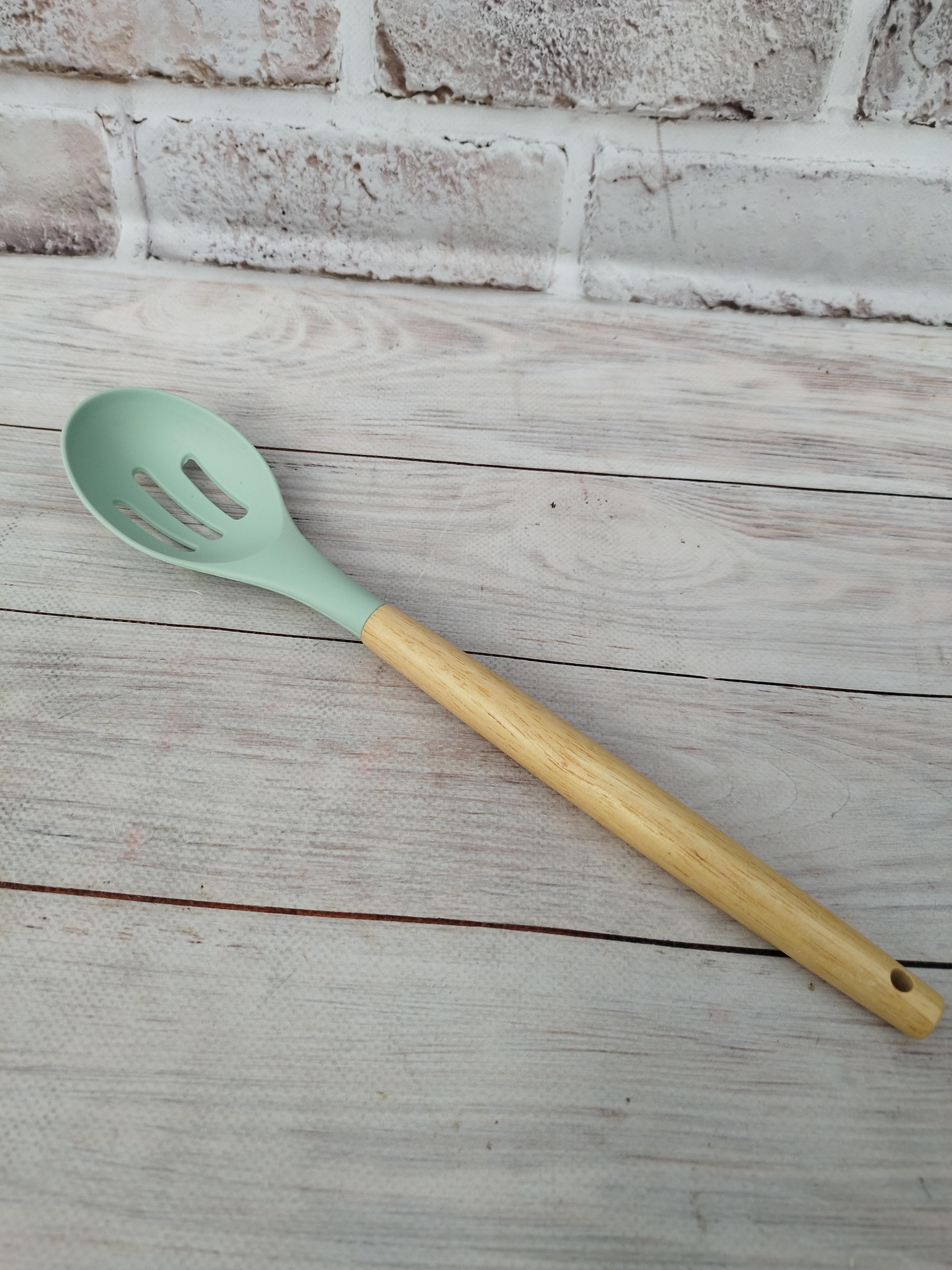 Ложка для салата Kitchenware силикон с бамбуковой ручкой 31,5 см Бирюзовый (25199845)