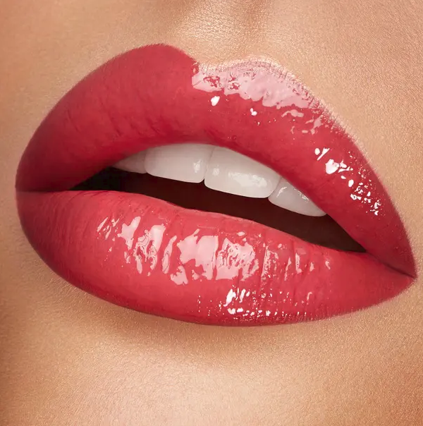 Жидкая помада для губ Kiko Milano Unlimited Double Touch 107 Rossa Ciliegia - фото 2