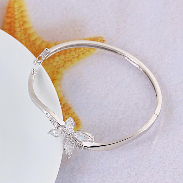 Браслет с цирконами X50452 Italina Белый