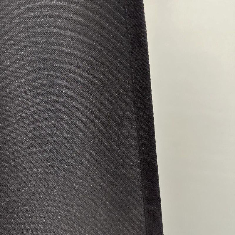 Комплект штор микровелюр 2 шт. 1,5х2,7 м готовые на шторной тесьме 6 см Черный (petek-V45) - фото 7 Комплект штор микровелюр 2 шт. 1,5х2,7 м готовые на шторной тесьме 6 см Черный (petek-V45) - фото 7