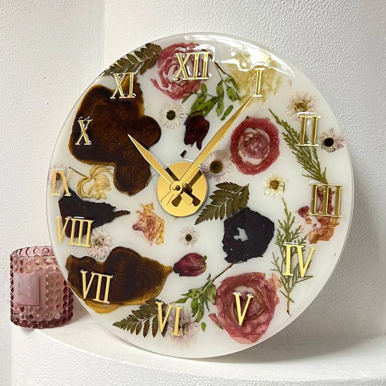 Часы настенные круглые EPOXY M197 из эпоксидной смолы с сухоцветами 36x36 см