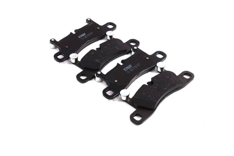 Тормозные колодки дисковые TRW Engine Components для Volkswagen Touareg задние (GDB1875)