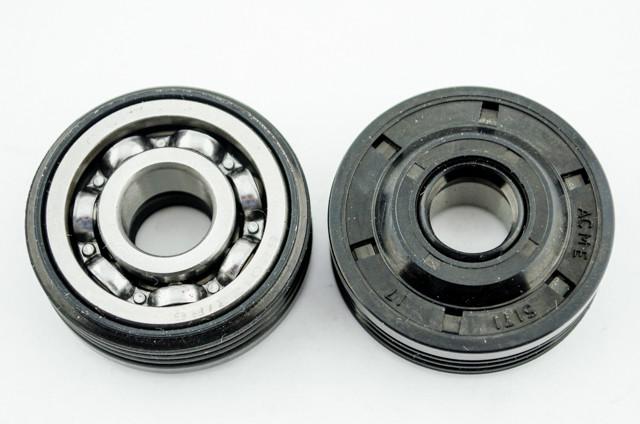 Сальник коленвала с подшипником для бензопил Husqvarna 136/137/141/142/235R 2 шт. (1514)