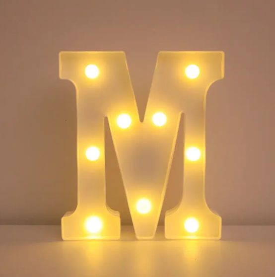 Літера з підсвіткою M об'ємна маленька 21x20 см Білий (553110/12) Літера з підсвіткою M об'ємна маленька 21x20 см Білий (553110/12)