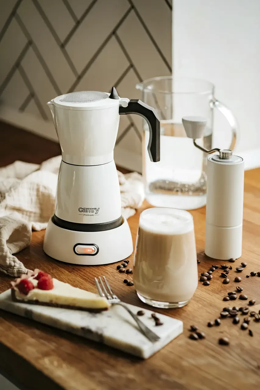 Кавоварка електрична Moka Camry CR 4415W 6 чашок еспресо 480 Вт 300 мл Білий - фото 5