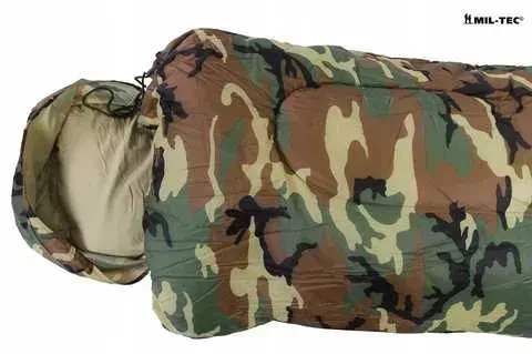 Спальний мішок демісезонний армійський Mil-Tec Pilot Sleeping Bag Woodland 0°C (14101020) - фото 3 Спальний мішок демісезонний армійський Mil-Tec Pilot Sleeping Bag Woodland 0°C (14101020) - фото 3