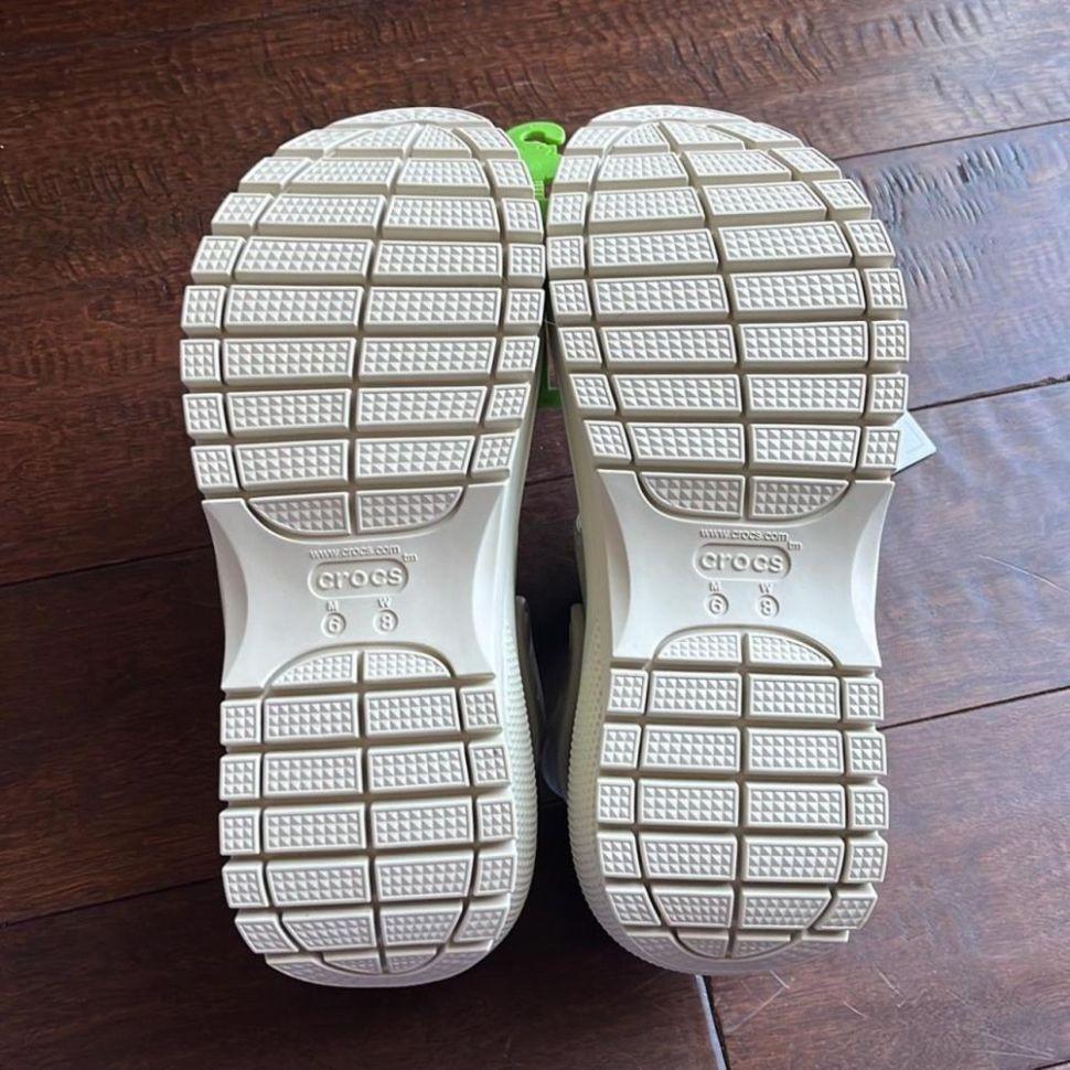 Сандали женские Crocs Mega Crush Sandal р. 39/40 Bone (14718) - фото 4