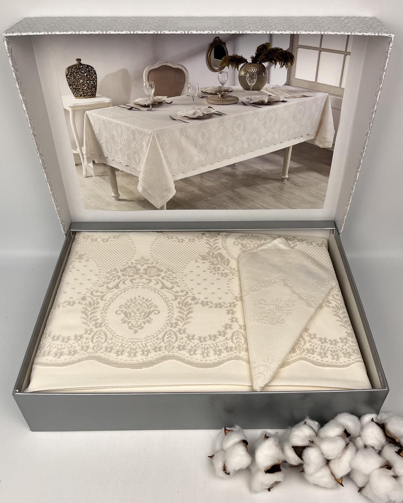 Комплект скатертей Maison D'or Marinella T.Cloth Set 160x270/150x260 см + 16 салфеток Ecru (CN25503)