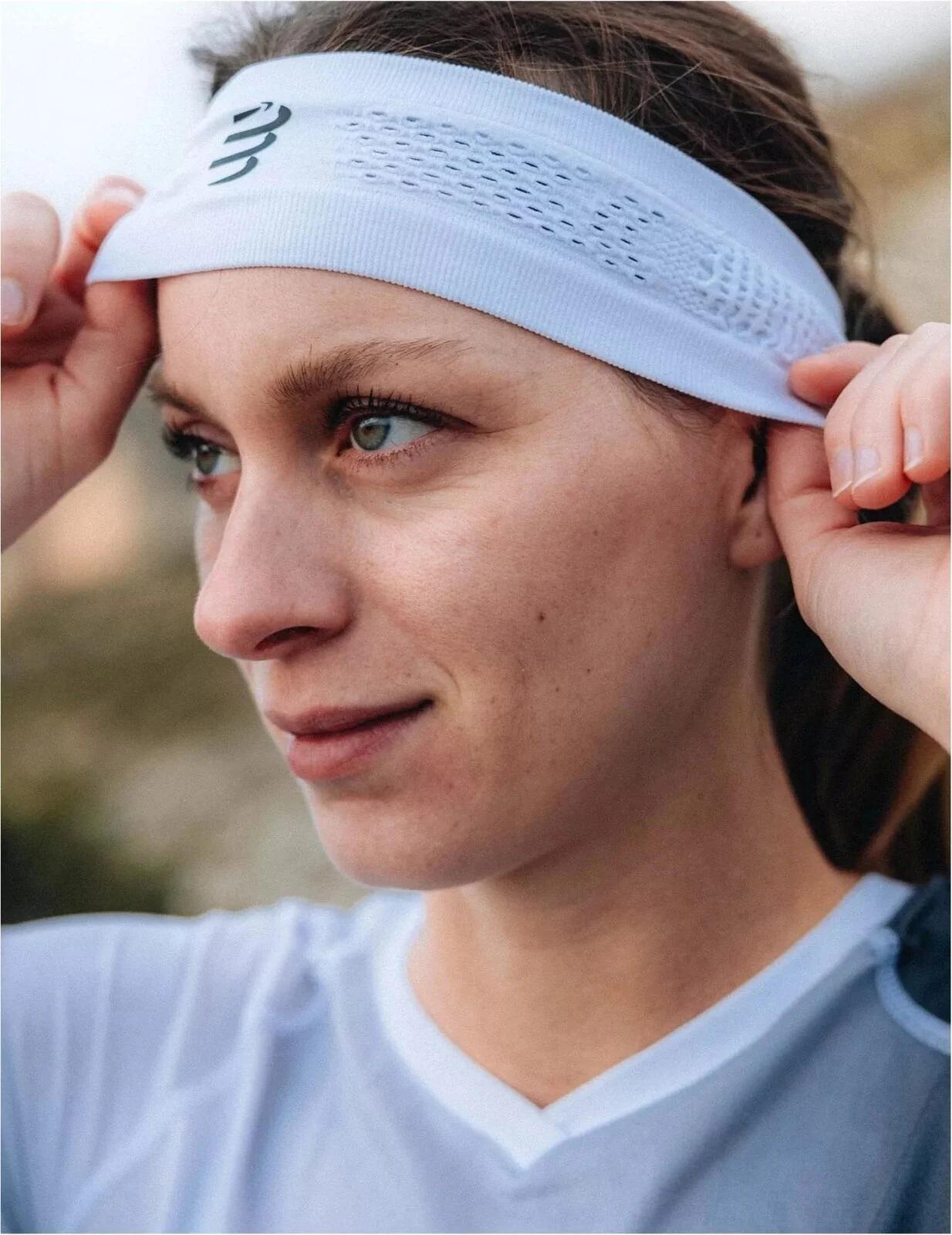 Повязка на голову Compressport Headband Thin On/Off White - фото 5