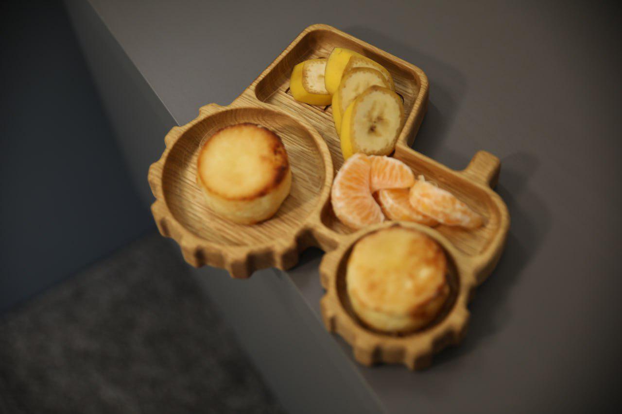 Дитяча тарілка Тракторець дерев'яна з ясена 21х17,5х2,5 см (WDB-16.1) - фото 8 Дитяча тарілка Тракторець дерев'яна з ясена 21х17,5х2,5 см (WDB-16.1) - фото 8