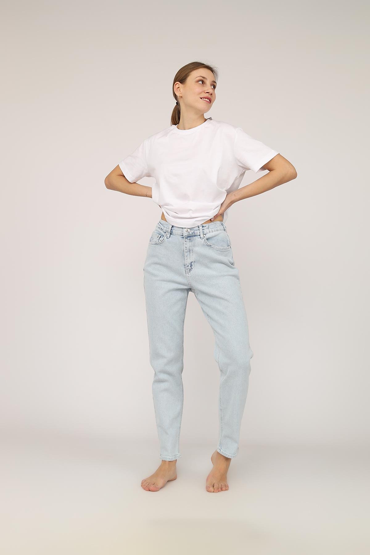 Джинси жіночі Mom ЦБ-00270118 р. 48 Блакитний (SKT001045527) - фото 2 Джинси жіночі Mom ЦБ-00270118 р. 48 Блакитний (SKT001045527) - фото 2