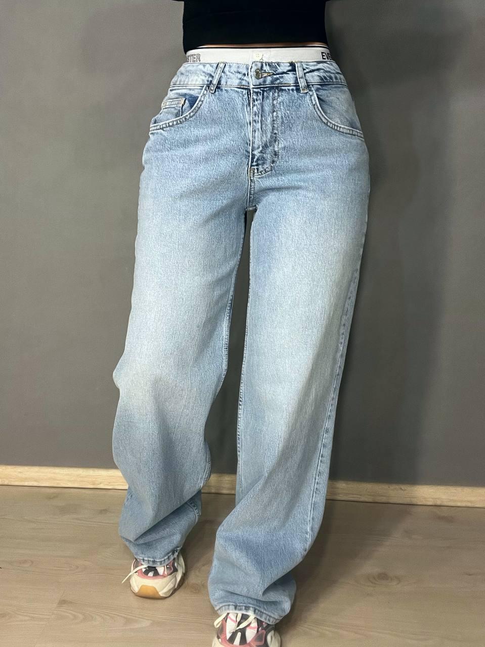 Джинсы женские I8 51896 BAGGY jeans резинка надпись широкие от бедра палаццо р. 30 Голубой (1775) - фото 10 Джинсы женские I8 51896 BAGGY jeans резинка надпись широкие от бедра палаццо р. 30 Голубой (1775) - фото 10