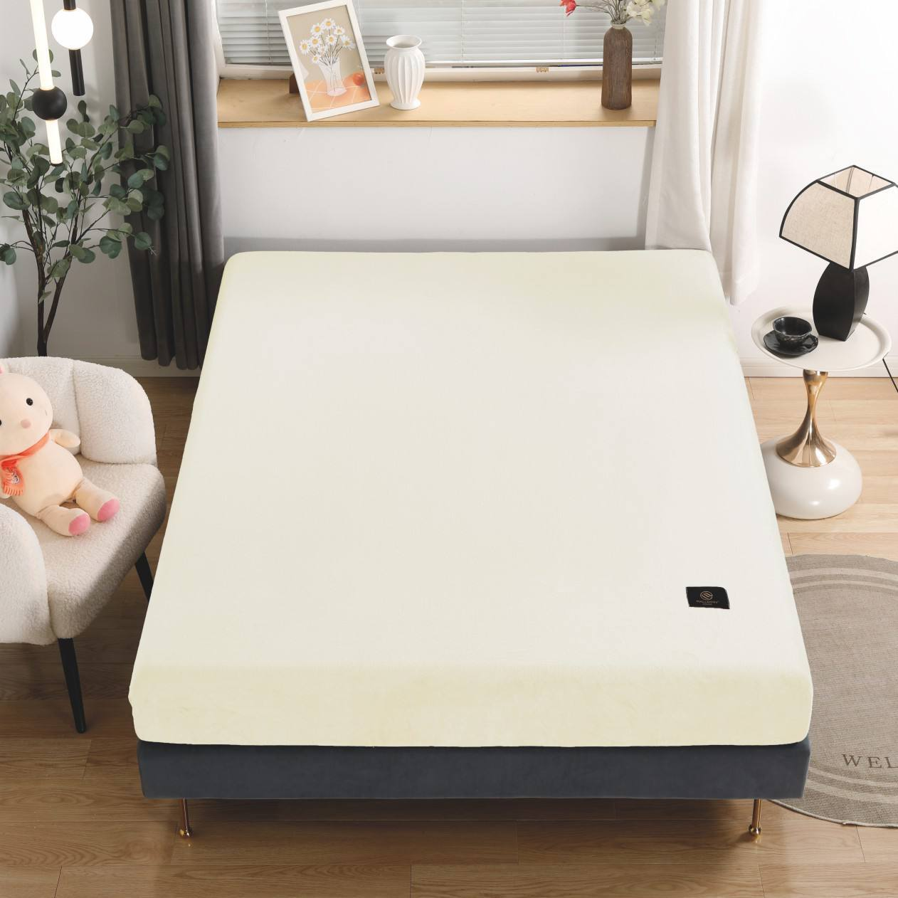 Велюрова простинь на резинці 160x200/25 см Жовтий - фото 1