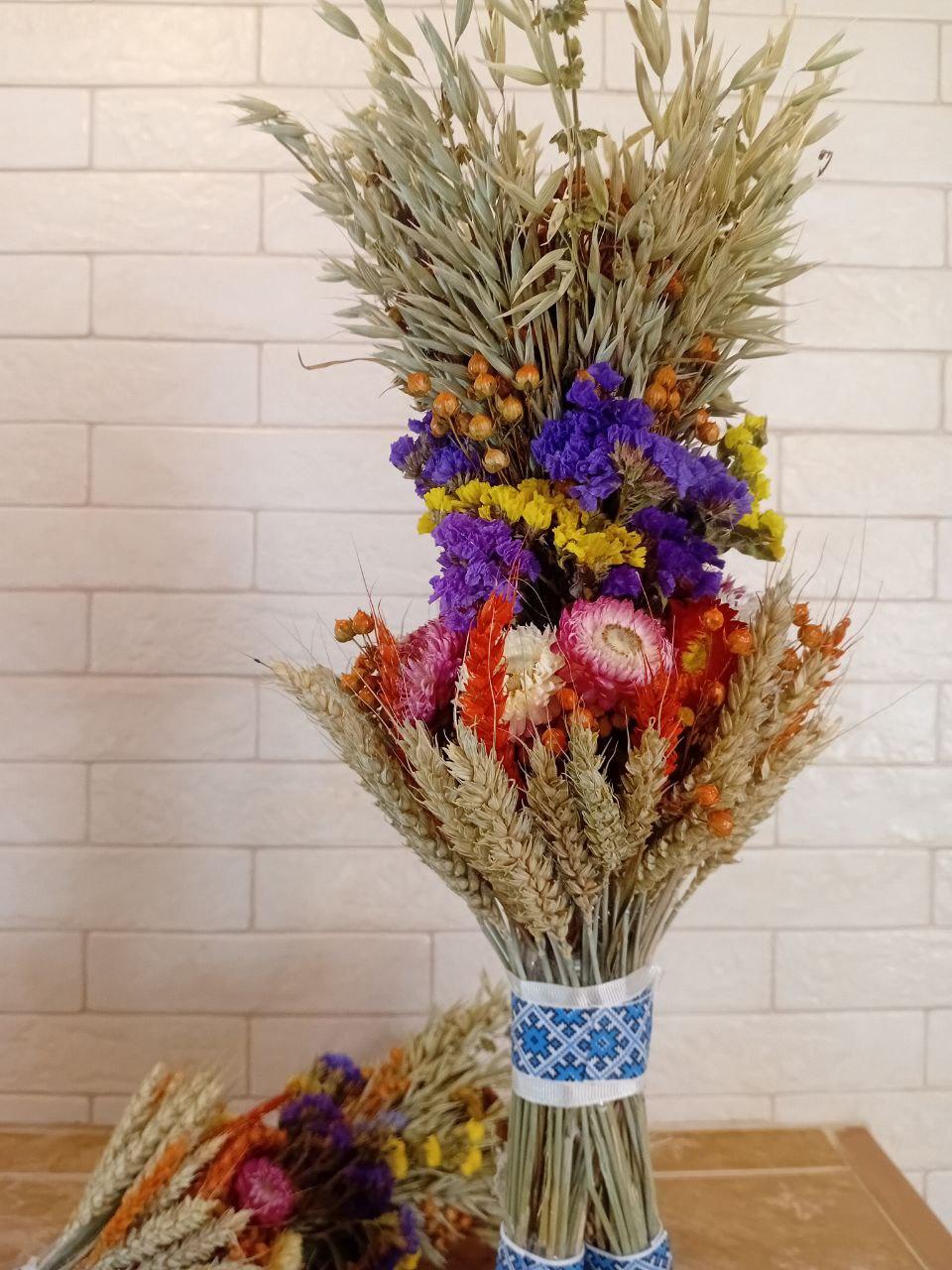 Дидух рождественский из колосья пшеницы/льна и овса на трех ножках 50-55 см с лентой вышиванкой Синий (2794446601) - фото 8 Дидух рождественский из колосья пшеницы/льна и овса на трех ножках 50-55 см с лентой вышиванкой Синий (2794446601) - фото 8