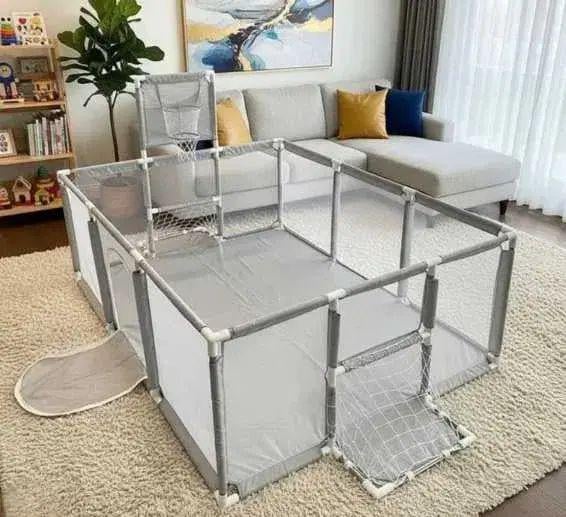 Манеж-забор игровой детский с баскетбольной корзиной и карманом для игрушек 125х125х63 см Серый