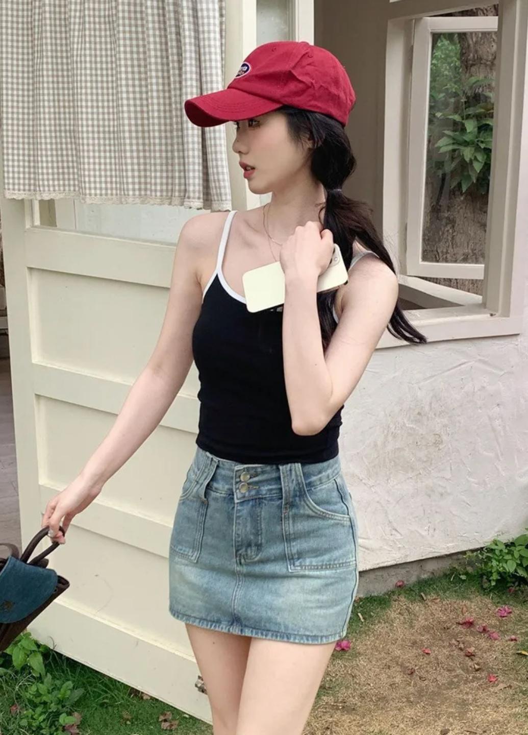 Майка женская хлопковая Two Colors с вкладышами One size Черный (1865-42-02) - фото 7 Майка женская хлопковая Two Colors с вкладышами One size Черный (1865-42-02) - фото 7