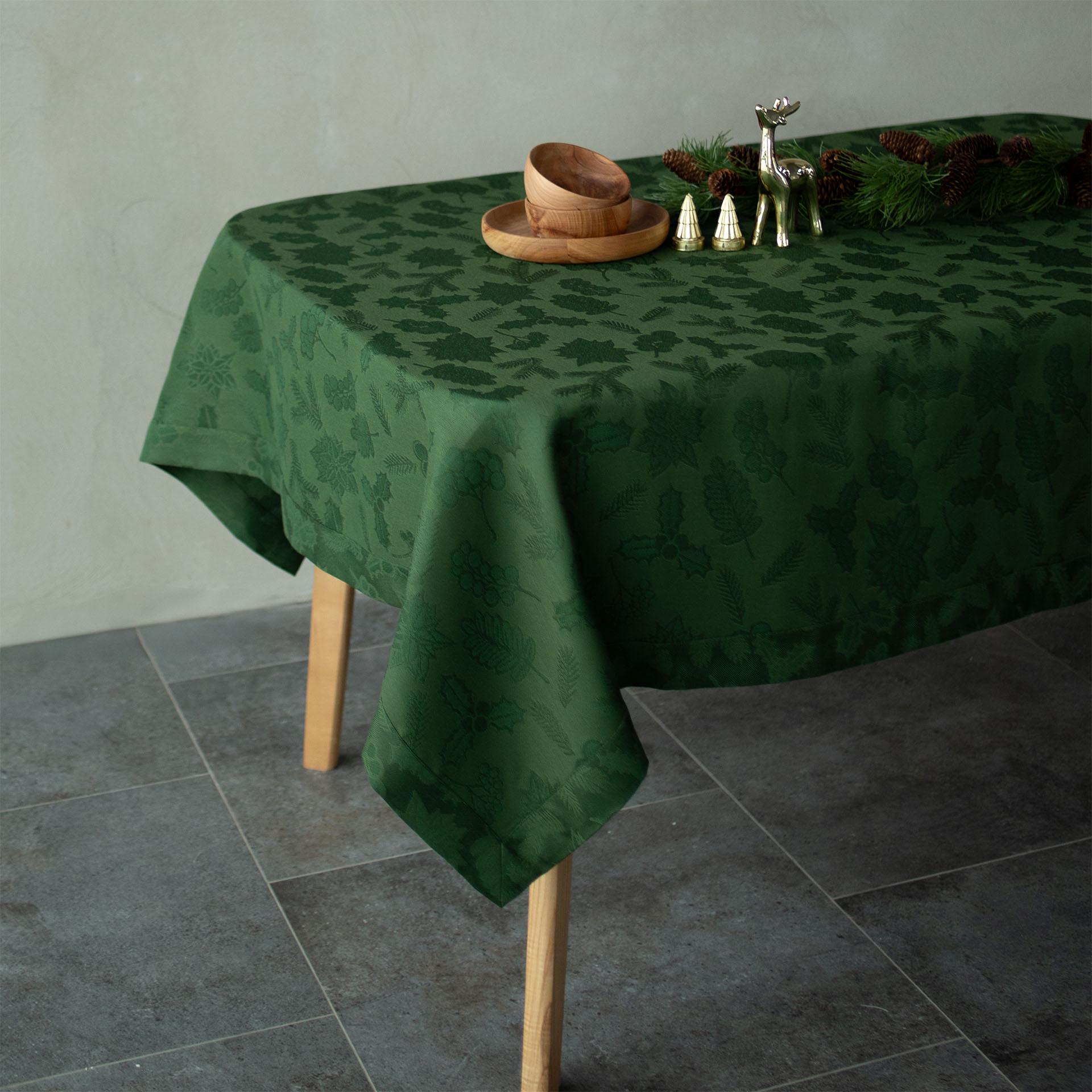 Скатертина Едельвіка Різдво 1,80x1,50 м Зелений (340-24/00) - фото 1 Скатертина Едельвіка Різдво 1,80x1,50 м Зелений (340-24/00) - фото 1