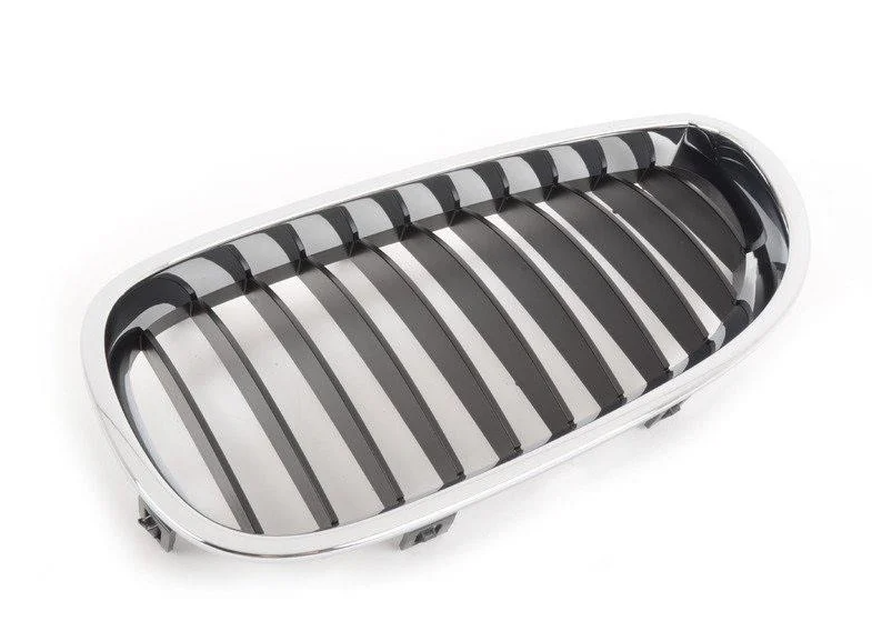 Решетка радиатора AVTM BMW 5 e60/e61 2003-2010 левая (181404991)