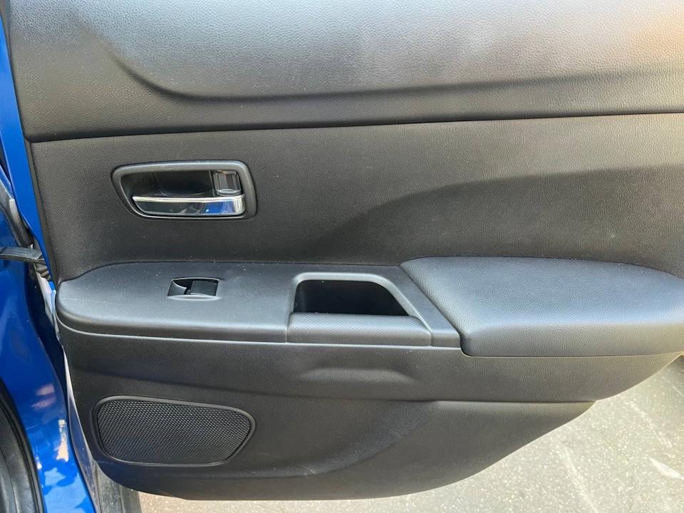 Накладки на підлокотники/карти дверей Mitsubishi ASX/Outlander Sport 4 шт. (28106260) - фото 4 Накладки на підлокотники/карти дверей Mitsubishi ASX/Outlander Sport 4 шт. (28106260) - фото 4