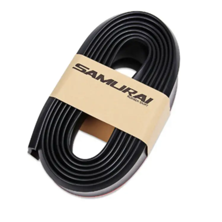 Губа на передній бампер Samurai універсальна гумова 2,5 м Чорний (8006)