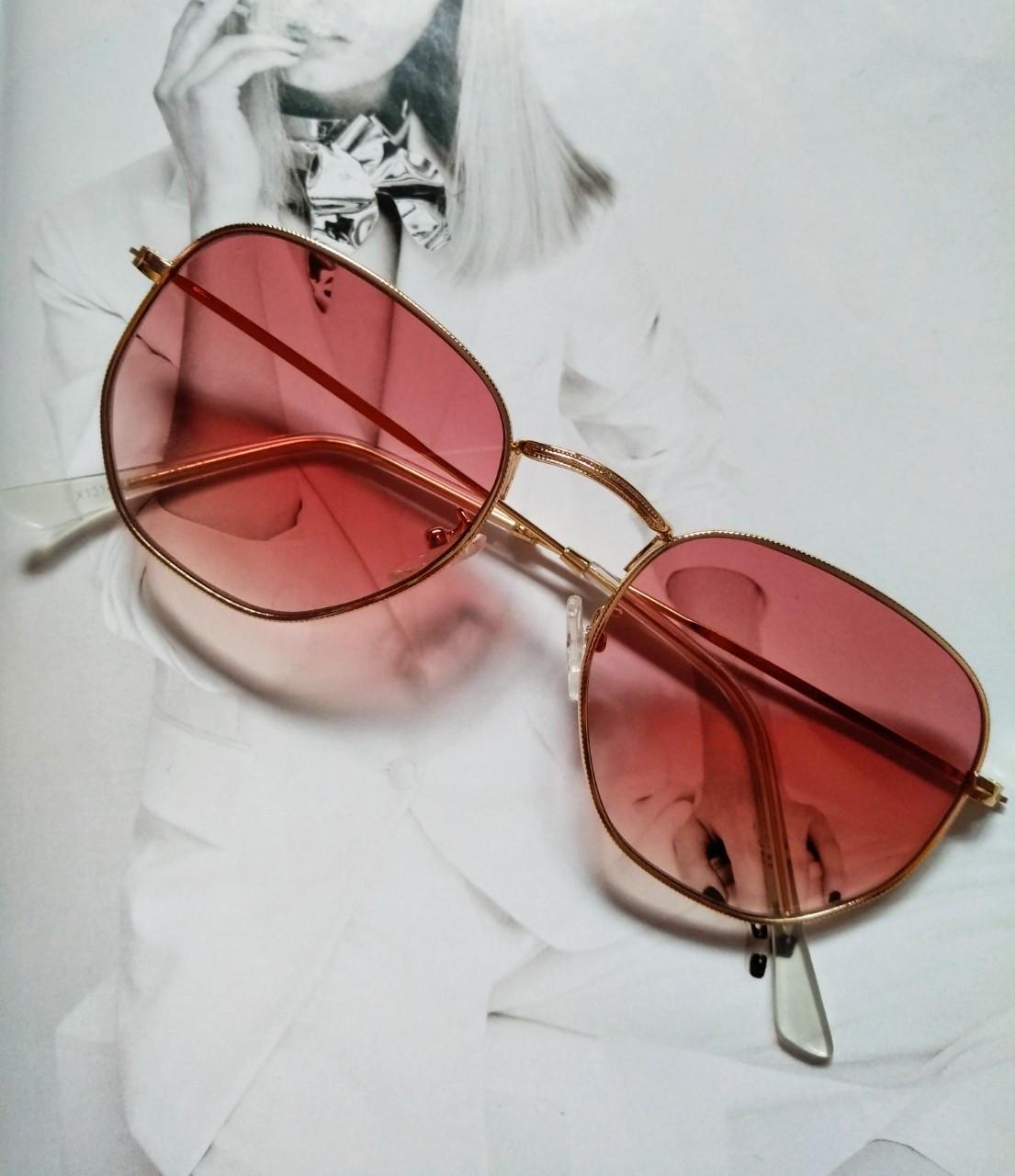 Солнцезащитные ретро очки в стиле Ray Ban с градиентом Красный