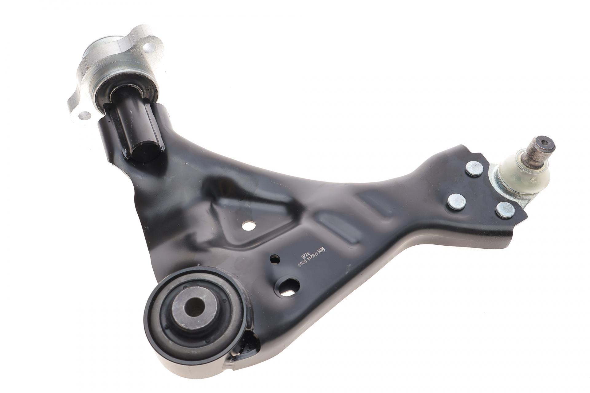 Рычаг подвески FEBI BILSTEIN передний/снизу R Mercedes Vito W639 03- (179214)