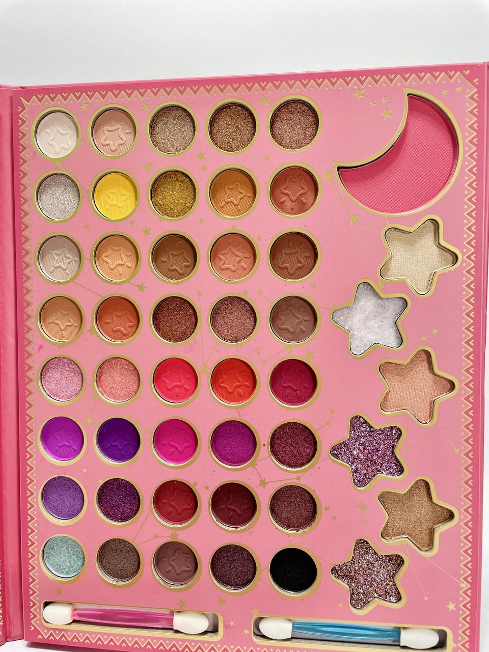 Косметика LK 5173 96 40 цветов теней/хайлайтеры/румяна/в пленке Косметика LK 5173 96 40 цветов теней/хайлайтеры/румяна/в пленке