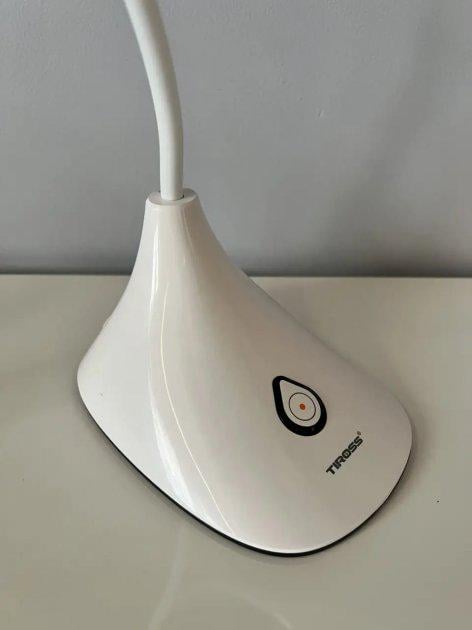 Настільна лампа Tiross TS-1823 акумуляторна 900 mAh 20 smd LED USB 220V touch-вимикач (DR014647) - фото 4 Настільна лампа Tiross TS-1823 акумуляторна 900 mAh 20 smd LED USB 220V touch-вимикач (DR014647) - фото 4