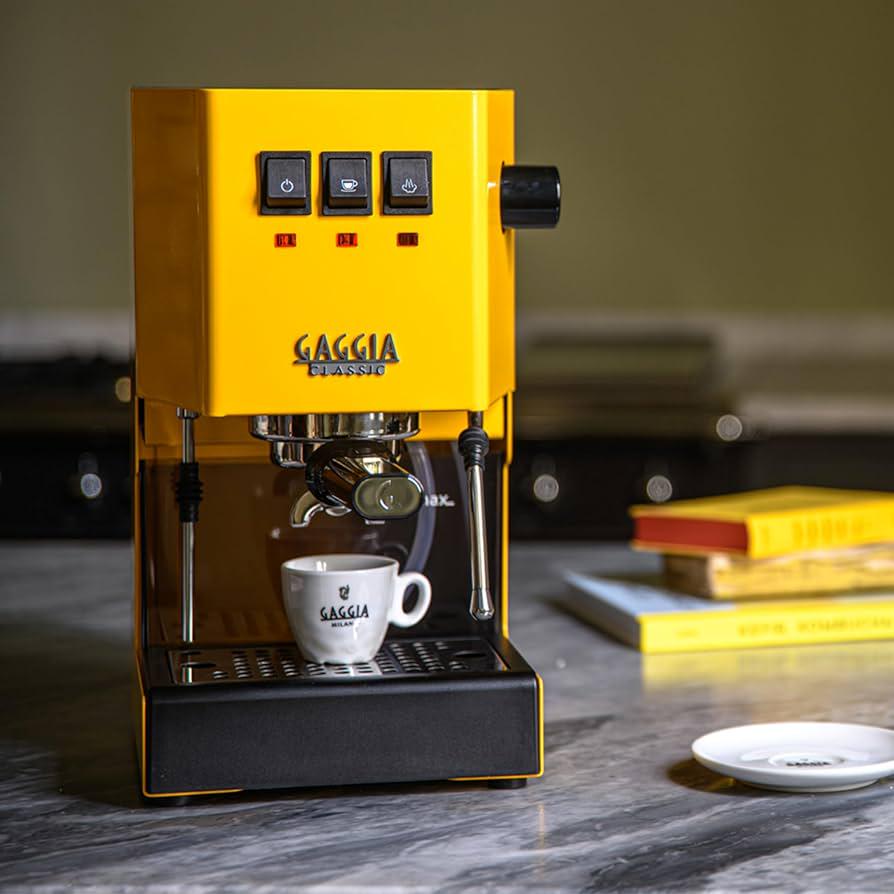 Кофеварка Gaggia Espresso Classic E24 Yellow (RI9481/18EU) - фото 3