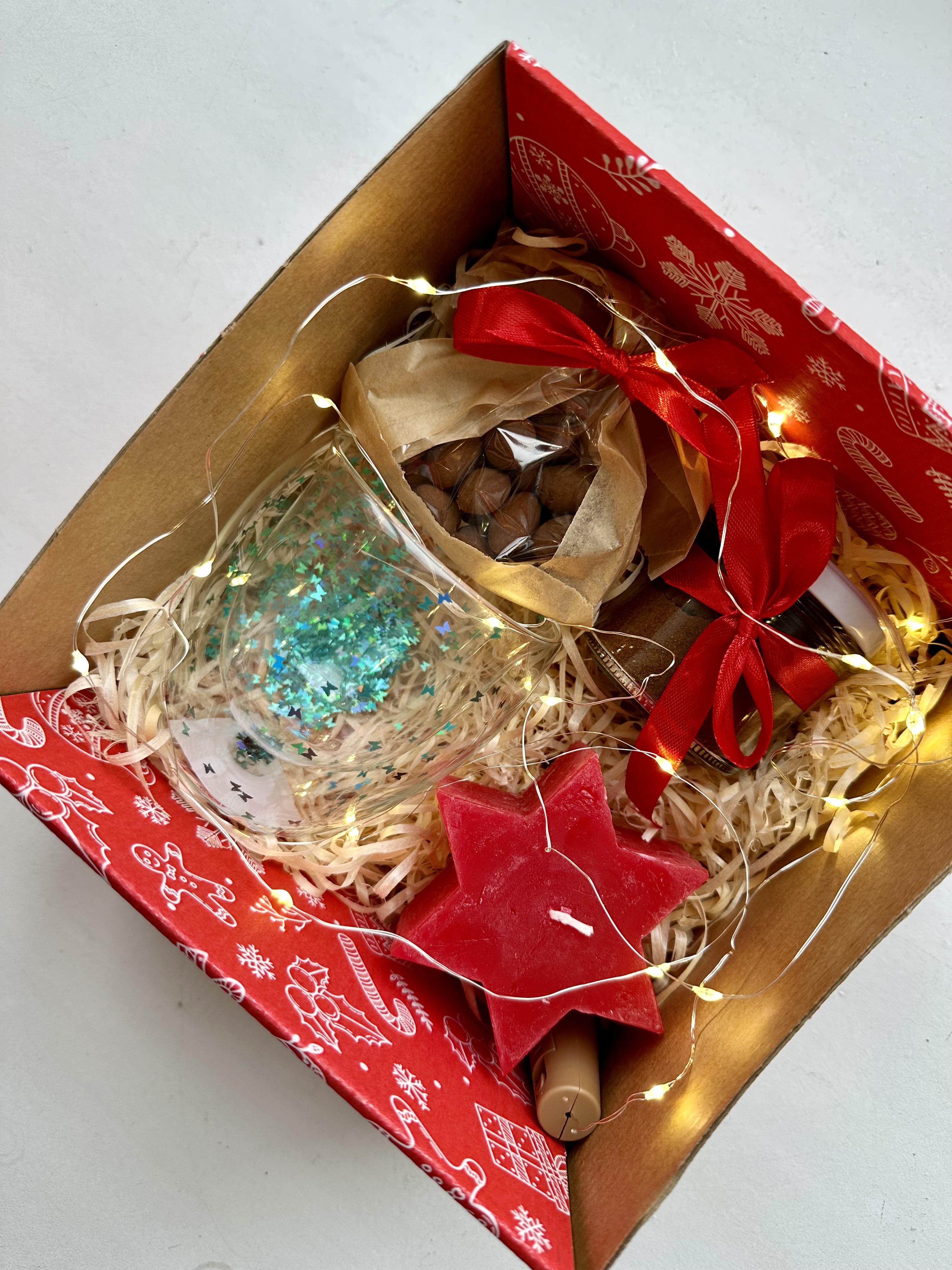 Набір новорічний з ароматною кавою та смаколиками (13530733) - фото 5 Набір новорічний з ароматною кавою та смаколиками (13530733) - фото 5