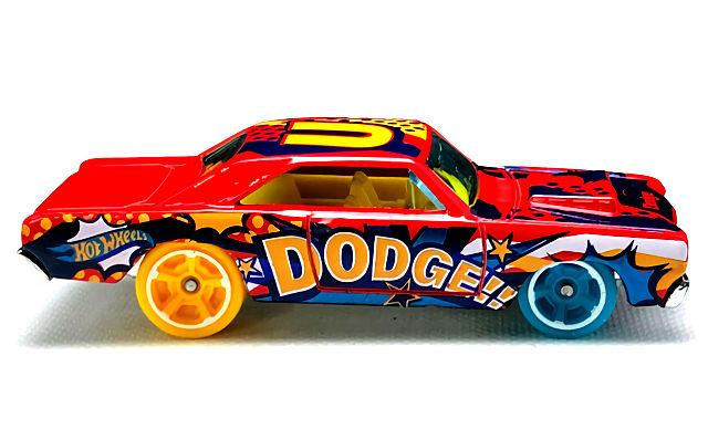 Машинка Hot Wheels Mattel 68 Dodge Dart коллекция HW Art Cars (HCW96)