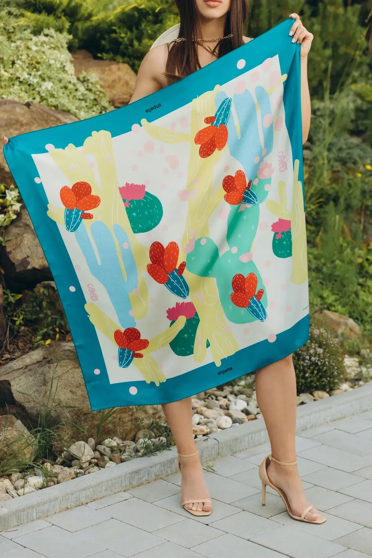 Платок Кактус шелковый односторонняя печать 55х55 см Разноцветный (27581347) - фото 6 Платок Кактус шелковый односторонняя печать 55х55 см Разноцветный (27581347) - фото 6