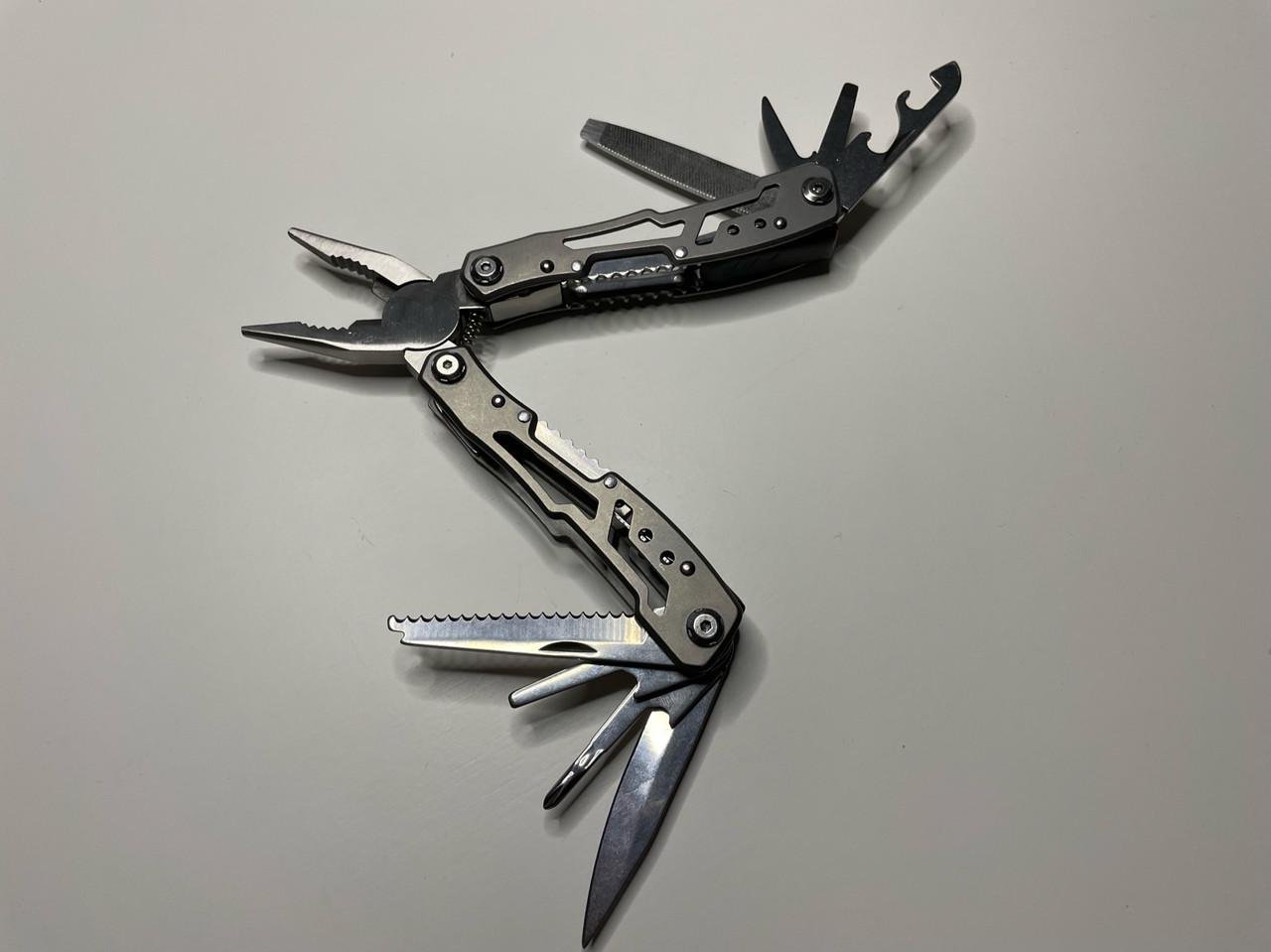 Мультитул багатофункціональний 15в1 з нержавіючої сталі (2022014834674) - фото 5 Мультитул багатофункціональний 15в1 з нержавіючої сталі (2022014834674) - фото 5