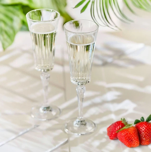 Набор бокалов для шампанского RCR Timeless 25874020406 210 мл 6 шт. (2622999855) - фото 2 Набор бокалов для шампанского RCR Timeless 25874020406 210 мл 6 шт. (2622999855) - фото 2