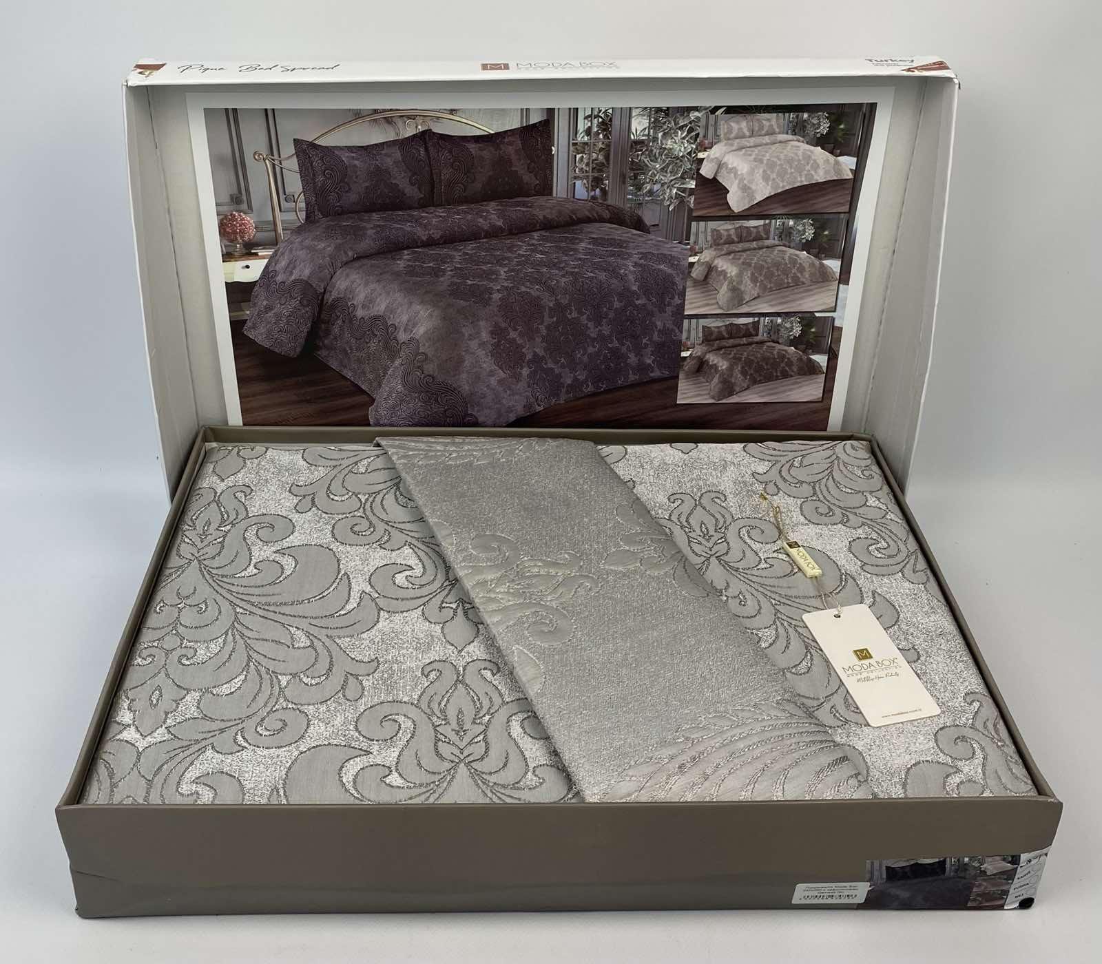 Покрывало Moda Box Damask 240х260 см с наволочками Gri (CN20684)