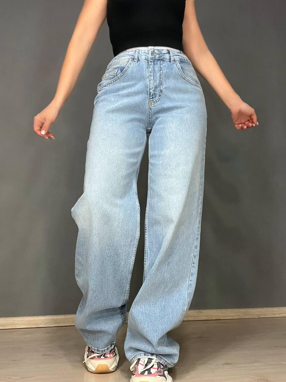 Джинсы женские I8 51896 BAGGY jeans резинка надпись широкие от бедра палаццо р. 30 Голубой (1775) - фото 4 Джинсы женские I8 51896 BAGGY jeans резинка надпись широкие от бедра палаццо р. 30 Голубой (1775) - фото 4