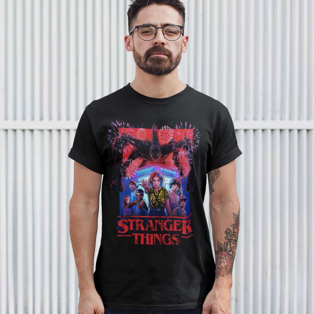 Футболка унисекс Stranger Things The Ultimate Pop-Up Book 4XL Черный (0000009072)