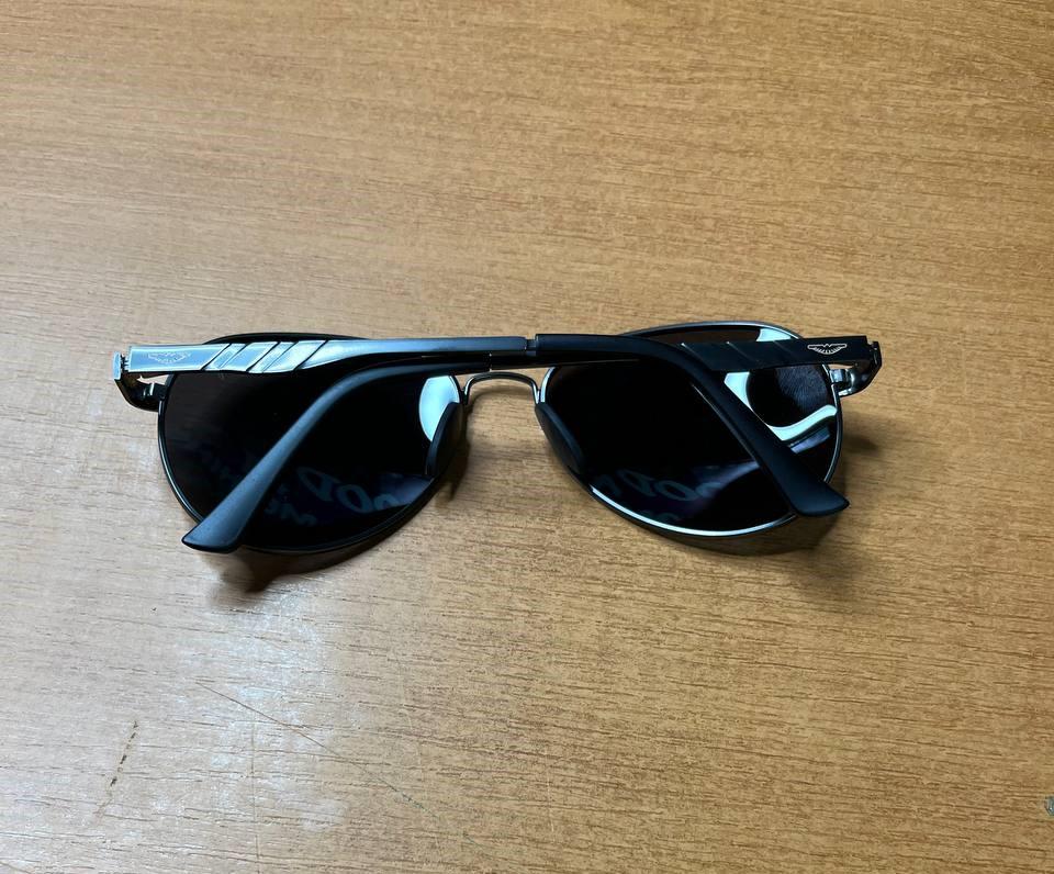 Сонцезахисні окуляри чоловічі Polaroid Aviator UV400 поляризаційні антиблікові крапля матові димчаті (0c9d3567) - фото 6