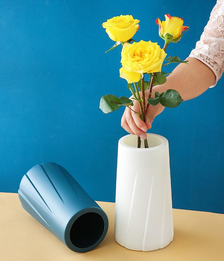 Ваза для квітів 14280 11,5х19,7 см Білий (4754407) - фото 5 Ваза для квітів 14280 11,5х19,7 см Білий (4754407) - фото 5