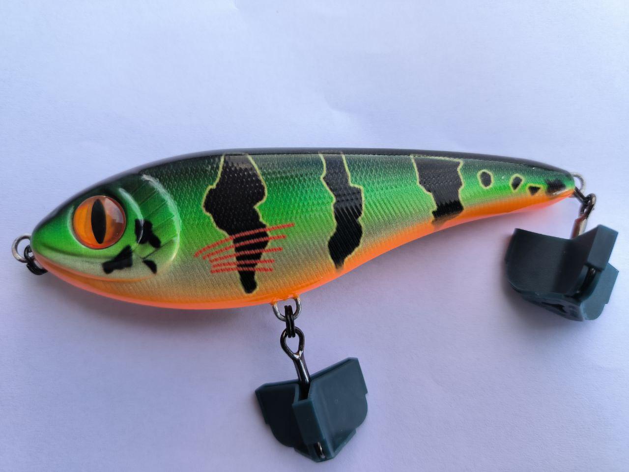 Воблер VtaVta Джерк-бейт 105 мм-30 г-SS Color-301