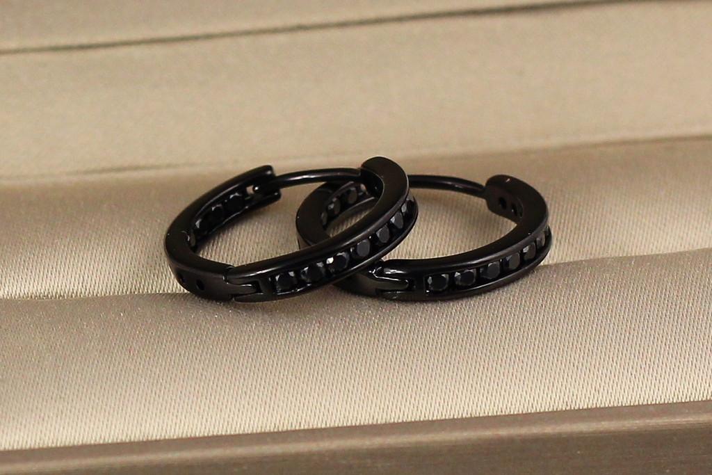 Серьги Xuping Jewelry Дорожка с камнями с покрытием блэк ган 1,7 см Черный