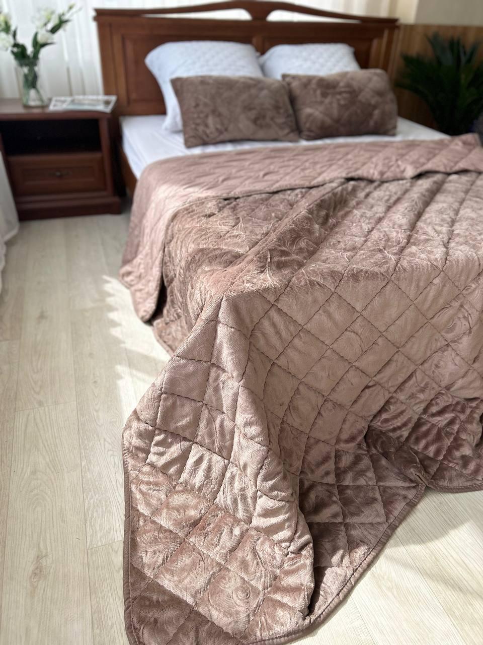 Покривало стьобане 220х240 см Темно-бежевий (Д-Мpled+poduska005-04) - фото 4 Покривало стьобане 220х240 см Темно-бежевий (Д-Мpled+poduska005-04) - фото 4