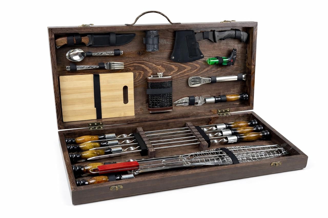 Набор для пикника GrillMaster Шашлычник лайт с решеткой топором/дощечкой 34 пр. Коричневый (10-164-KS-7507)