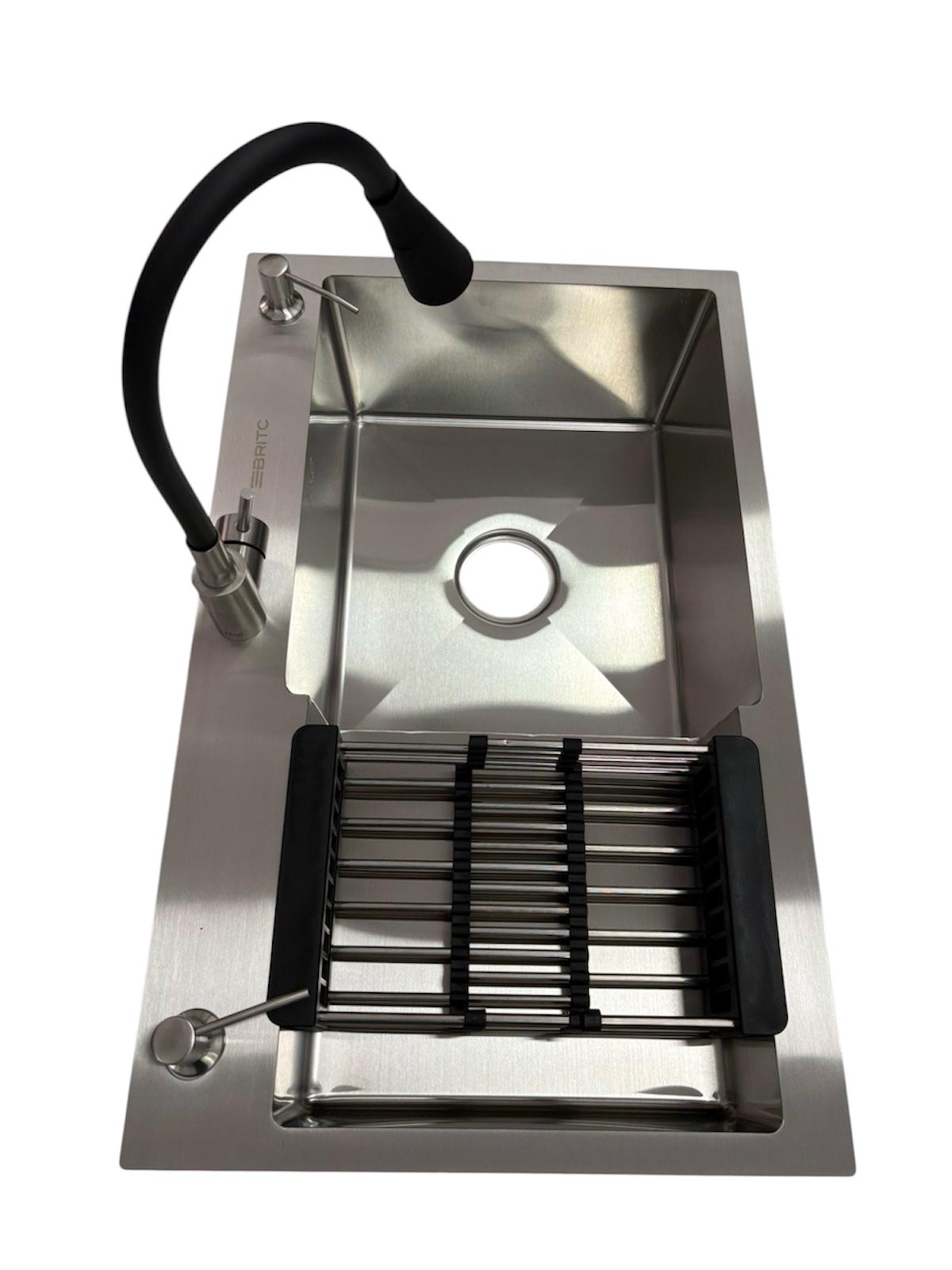 Мойка для кухни правая Britc 7848 RB Серый/смеситель с гибким изливом Черный