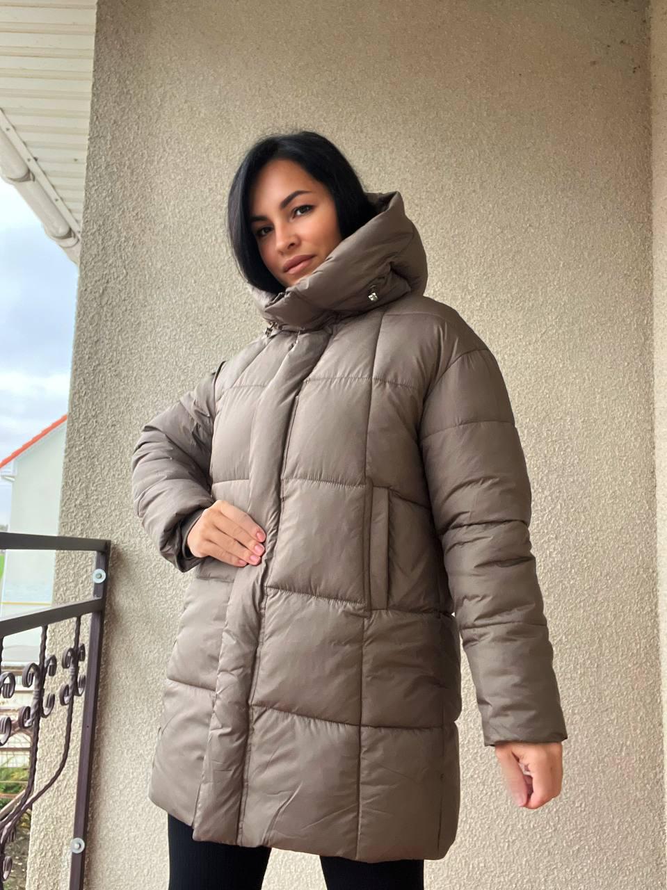 Куртка жіноча Lady Yep 9045 довга стегана з капюшоном пальто р. 46 Коричневий (3087) - фото 1 Куртка жіноча Lady Yep 9045 довга стегана з капюшоном пальто р. 46 Коричневий (3087) - фото 1